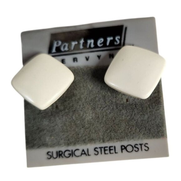 Vtg Partners Mervyns White Square Earrings minimalist classic neutral - Picture 1 of 3